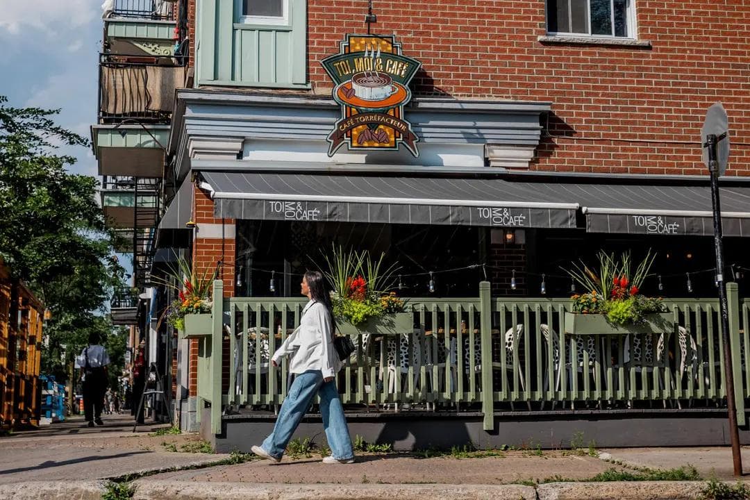 Cafés and pastry shops along Laurier Ouest in Montreal, featuring Parisian-style terraces, elegant tarts and mousses, cozy brunch settings, Italian espresso bars, and Lebanese-inspired baked goods.